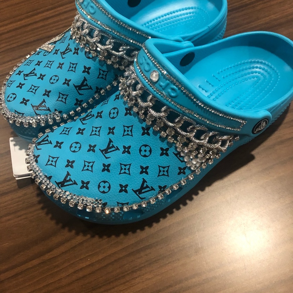 Crocs - Picture 3 of 3